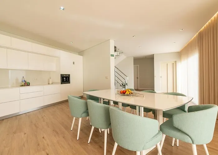 Villa Casa Joaquim By Rent2u, Lda *