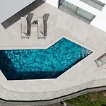 Casa Joaquim By Rent2u, Lda *